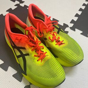 アシックス メタスピードエッジパリ 25.5