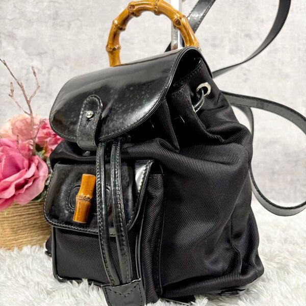 【美品】 グッチ バンブー 竹 黒 リュック ターンロック レディース パテント GUCCI 本革