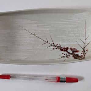 長皿 梅の絵柄 ホワイト系 和食器