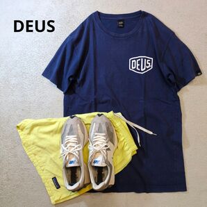 DEUS デウス 前後ロゴ クルーネック 半袖Tシャツ 紺 ネイビー