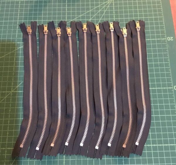 ファスナー ミトラ グレー 23cm 9本