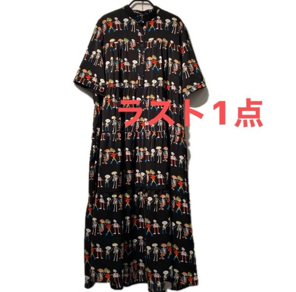 新品タグ付きティアードロングワンピースAラインシルエットポップなイラスト柄が大人可愛いポリで楽々ロングワンピース マキシ丈