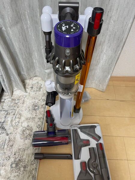 【美品】dyson V10 SV12 純正フロアドック付エコーモード75分