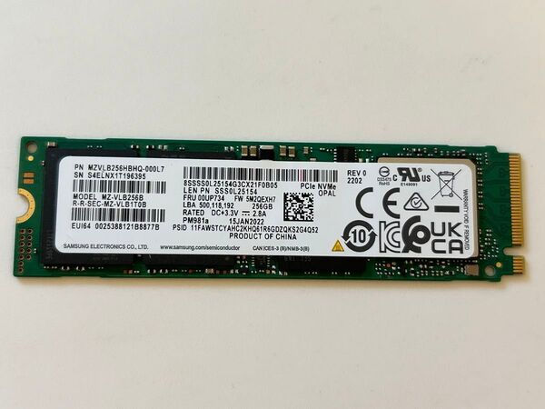 SAMSUNG PM981a M.2 2280 NVMe SSD 256GB PCIe Gen3 MZVLB256 未使用に近い