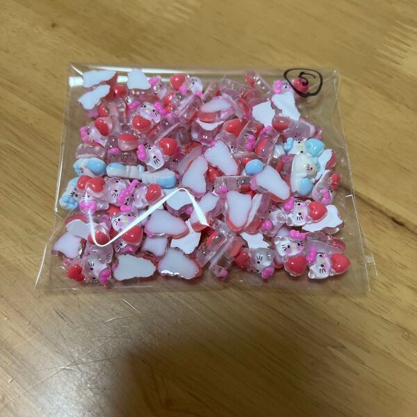 ⑤ネイルパーツ キティ