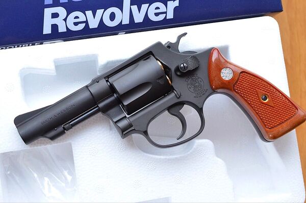 未発火 極美品 タナカ S&W M36 3インチ スクエアバット Ver.2 ヘビーウェイト HW .38スペシャル