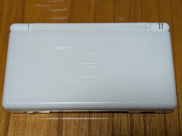 【ジャンク品】ニンテンドーDS Lite クリスタルホワイト 本体のみ