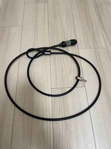 ADEPT ワイヤー錠 ダイヤル式ロックタイプ ブラック