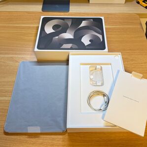 iPad Air(第5世代)64GB Wi-Fiモデル スターライト