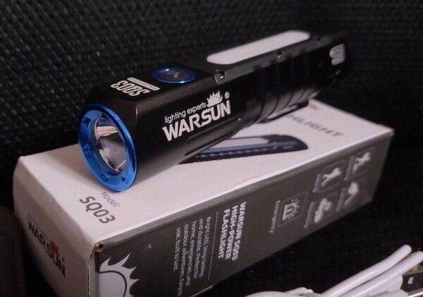 フラッシュライト Warsun SQ03 1000ルーメン充電式 EDC懐中電灯 コンパクトランタン
