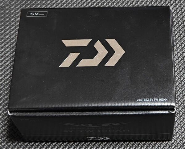 新品 24STEEZ(スティーズ) SV TW 100XH 右ハンドル DAIWA