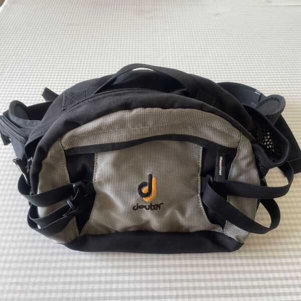 deuter ドイター ウエストバッグ ウエストポーチ 黒・グレー ボディバッグ
