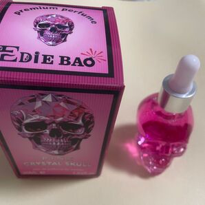 新品未使用 香水 ピンククリスタルスカル 30ml