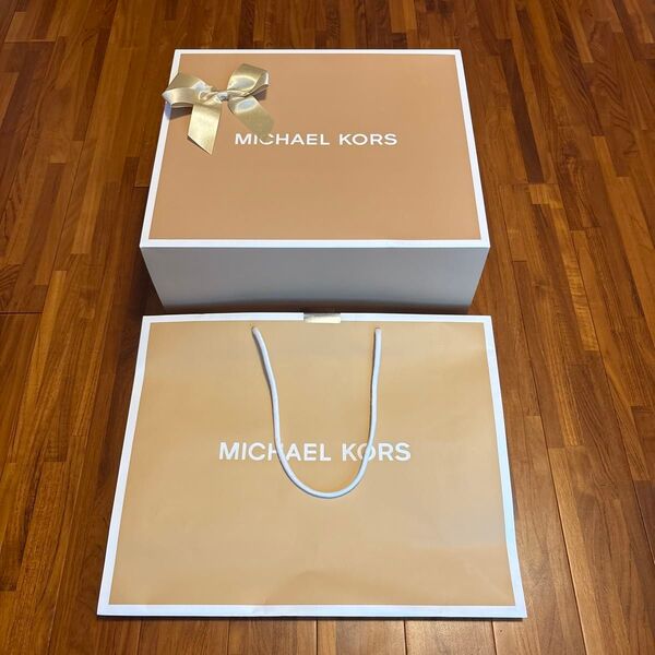 MICHEAL KORS 空箱大&紙袋ショッパーセット