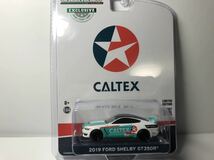 グリーンライト 1/64 2019 フォード マスタング シェルビー GT350R カルテックス Greenlight 1/64 Ford Mustang Shelby GT350R CALTEX_画像2