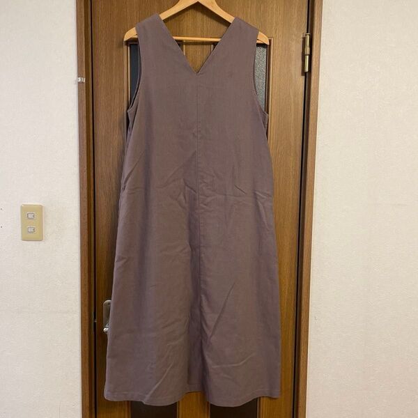 URBAN RESEARCH ITEMS コットンリネンVネックノースリーブワンピース ロング丈 ブラウン