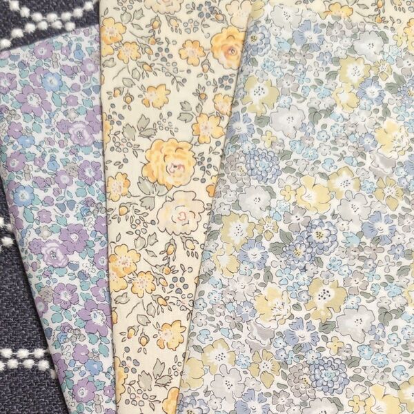 LIBERTY ブルーイエロー系タナローン パッチワーク ハンドメイド リバティ フェリシテ