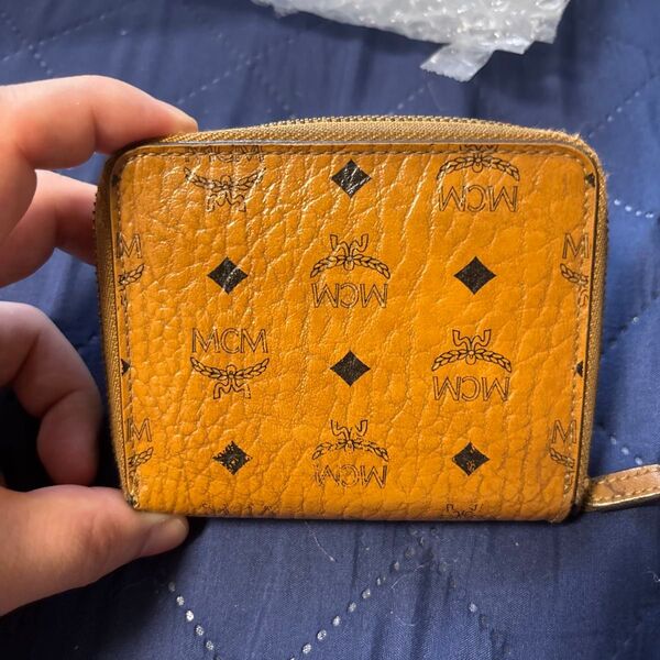 MCM ブラウンレザー二つ折り財布 キャメル ウォレット レザー コインケース 財布 小銭入れ 大容量 レザー