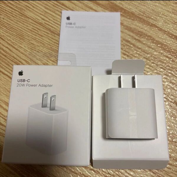 1個 新品未使用 箱付き アップル 純正 Apple USB-C 電源 A2305 20W PD ACアダプタ 充電器