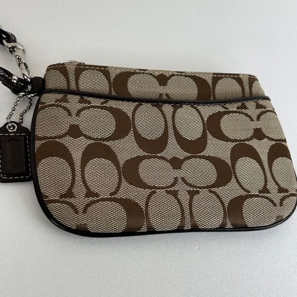 coach コーチ ポーチ シグネチャー ベージュ ブラウン レザー ハンド バック ポーチ 小物入れ ブランド ロゴ
