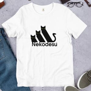猫イラストおもしろTシャツ NekodesuホワイトM 〈男女兼用〉☆新品・未開封☆ラッピング袋付き