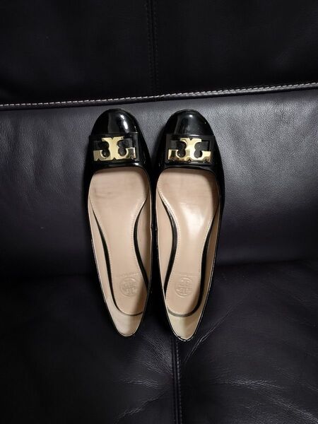 TORY BURCH エナメルパンプス ブラック 24〜24.5cm 7M