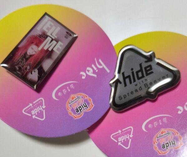 hide ピンバッジ 2種
