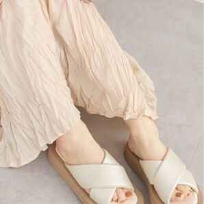 VIVIAN collection yumi 厚底パデッドクロスバンド サンダル 新品未使用 シルバー Mサイズ