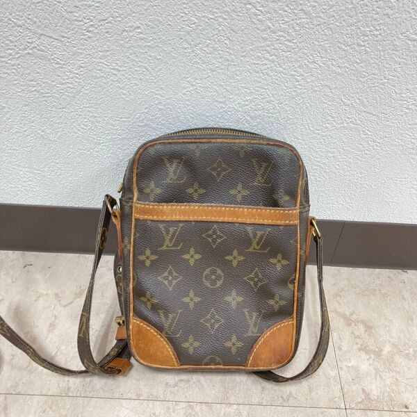 LOUIS VUITTON ルイヴィトン モノグラム ダヌーブ ショルダーバッグ 斜め掛け ブラウン レディース ワンショルダー