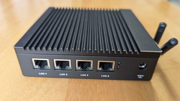 Skynew ファンレス ミニPC/LAN x 4/SSD 32GB/IN-1