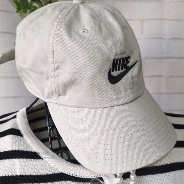 NIKE ナイキ キャップ 帽子 ベージュ