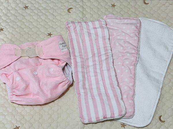 布おむつカバーと魔法のオムツ(インサーツ)3枚セット 可愛い いちごミルク ピンク ストライプ 水玉