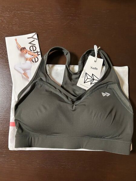 お値下げしました イベット Yvette スポーツブラ カーキ 新品 未使用