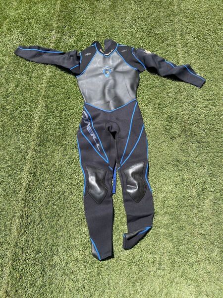 ウェットスーツ フルスーツ 2着 夏に最適