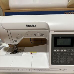 brother コンピュータミシン Bf-7700 別売りフットコントローラー付き お店での試し縫いのみで、実際には未使用