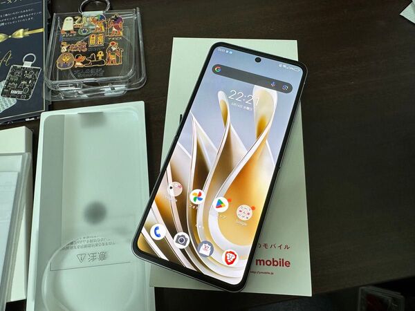 Libero Flip A304ZT ホワイト 超美品 ケース付き ガラスコーティング可能