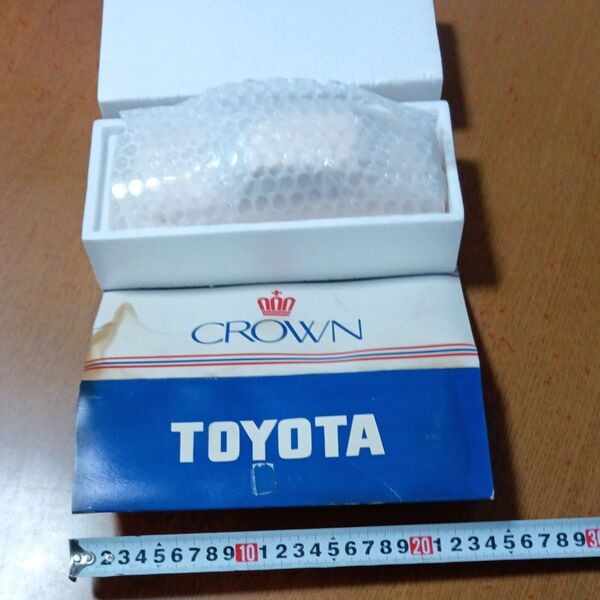 トヨタ クラウン ミニカー ベージュ系 未使用