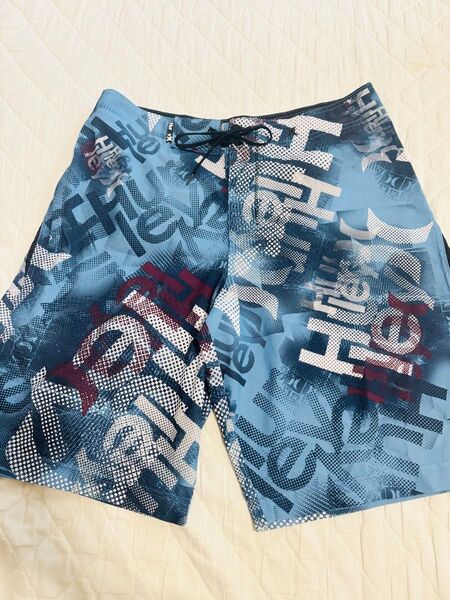 今だけお値下げ!Hurley ハーレー ハーフパンツ メンズ サーフパンツ 海パン 海水パンツ 水着 ホームクリーニング済み