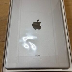 iPad第7世代10.2インチ交換未使用品シルバーCellularモデル