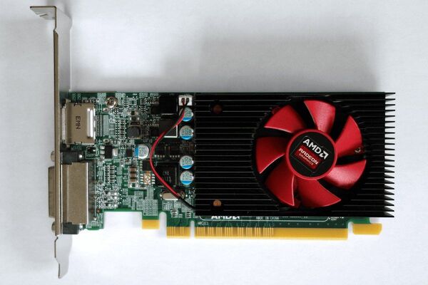 グラフィックボード AMD Radeon R5 430 メモリ2GB 動作確認済