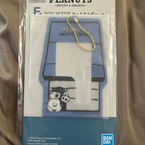PEANUTS DOGHOUSE カードホルダー SNOOPY