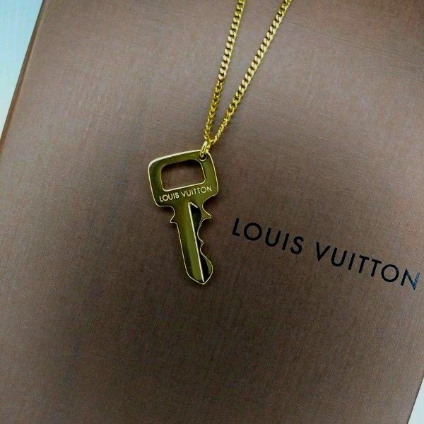 ルイヴィトン LOUISVUITTON (正規品)鍵型チャーム&ネックレスチェーン(社外品)