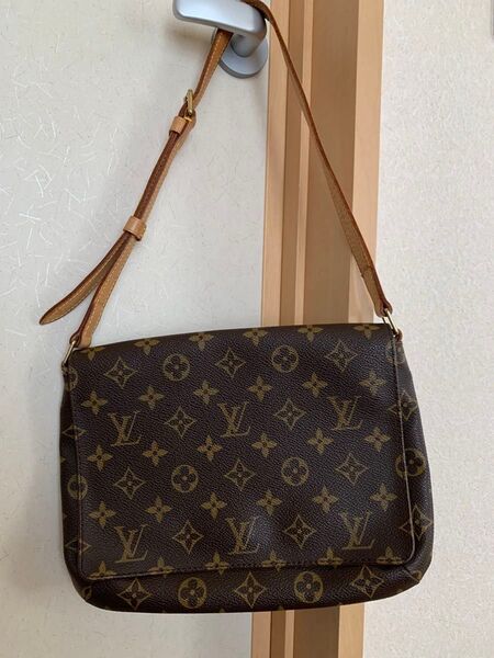 LOUIS VUITTON ルイヴィトン ショルダーバッグ ミュゼットタンゴ