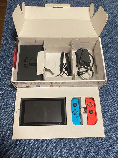 Nintendo Switch 本体 ネオンブルー/レッド