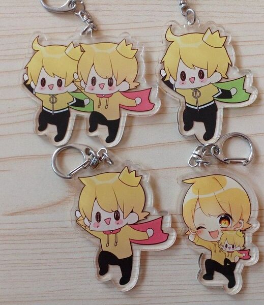 あっきーぷりっつアクリルキーホルダー 4個とアクスタ