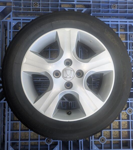 15インチ タイヤ Honda FIT 純正アルミホイール 2本 ①