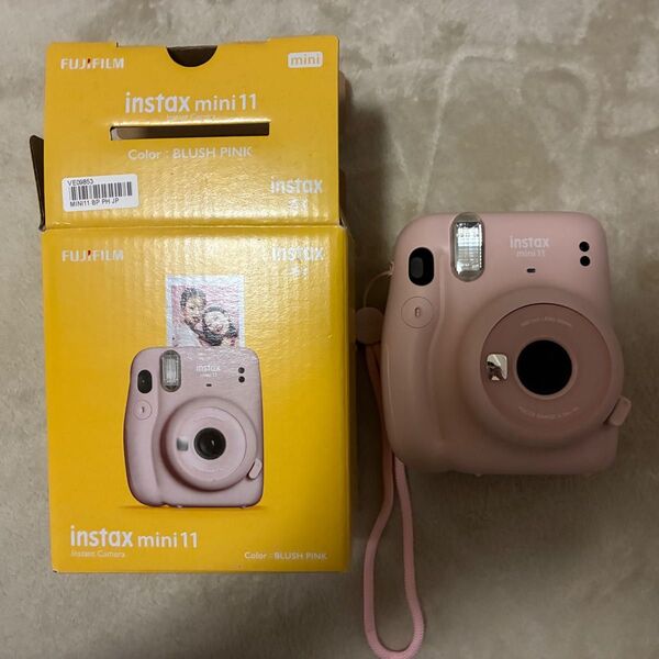 富士フイルムインスタントカメラ チェキ instax mini 11