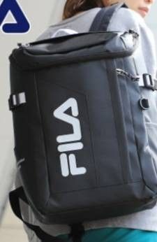 新発売FILA スクエアボックスリュック24L人気7761