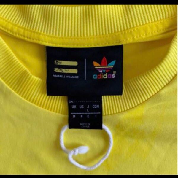 adidas アディダス PHARREL WILLIAMS Tシャツ