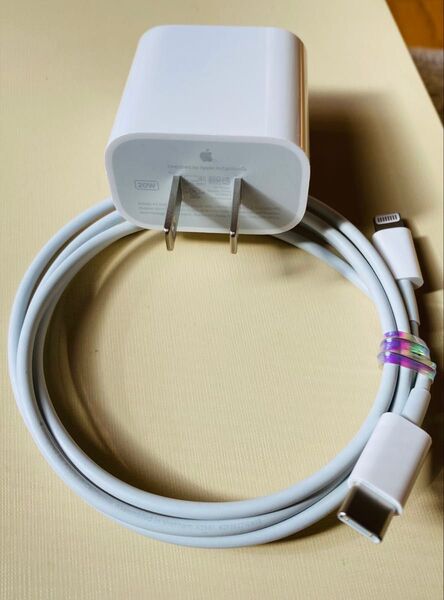 Apple純正セットiPhone/iPad電源アダプター20W USB-C toライトニングケーブル1M【急速充電器】